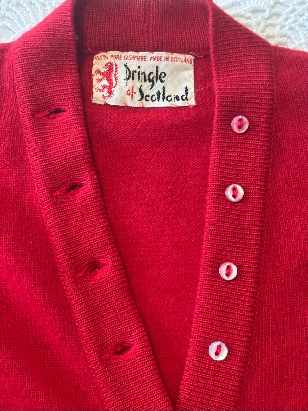 VINTAGE PRINGLE OF SCOTLAND 100% CASHMERE RED CARDIGAN 1940’s - Picture 5 of 13